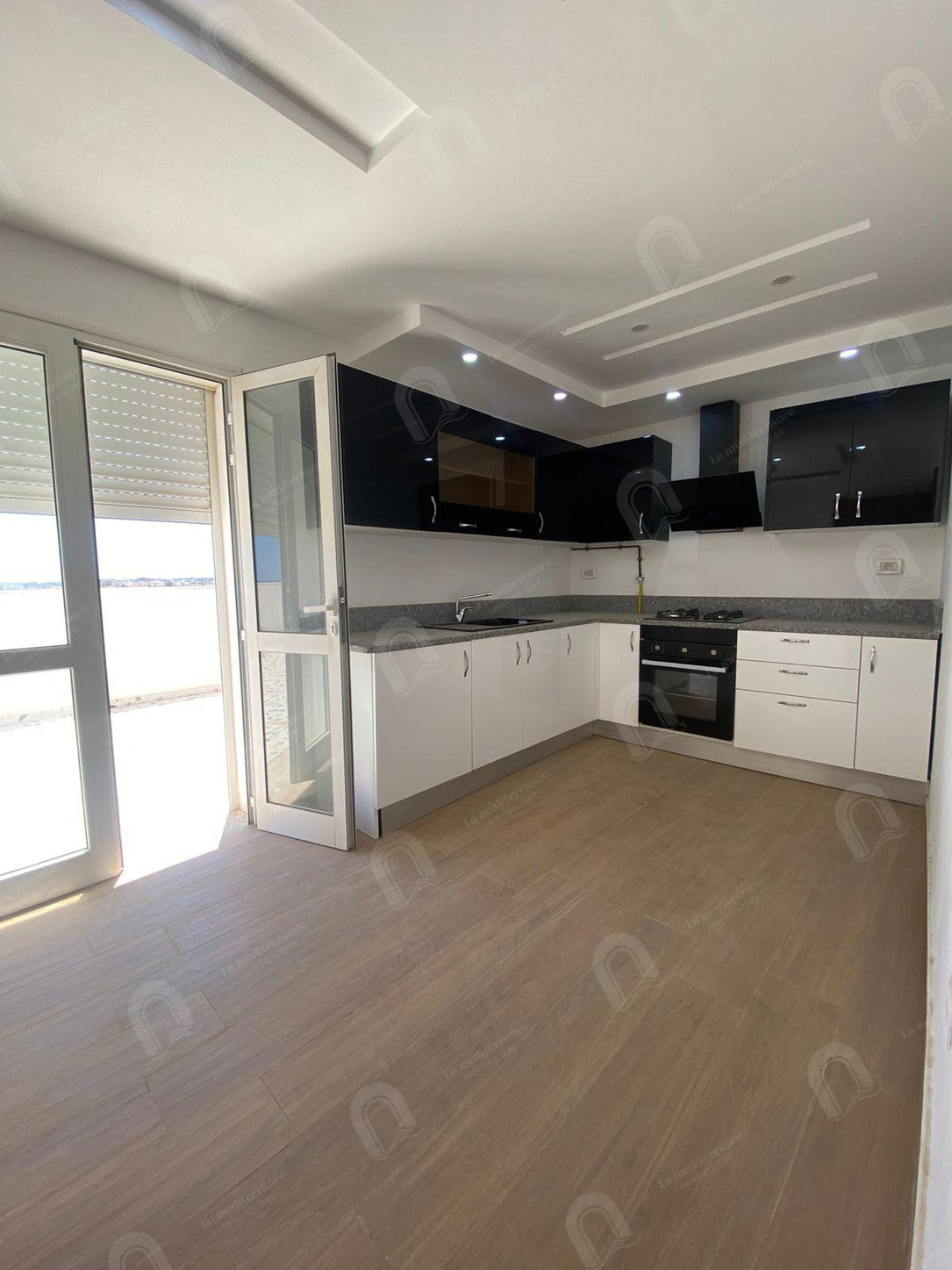 A vendre S+2 spacieux  Direct promoteur