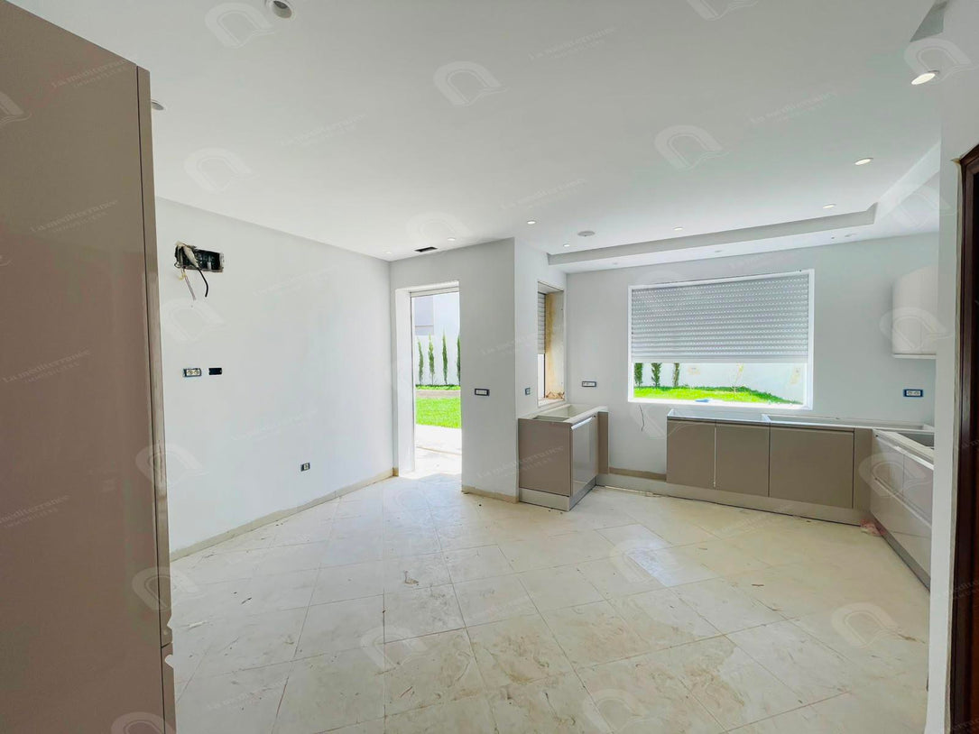 Villa a vendre à chotrana 3