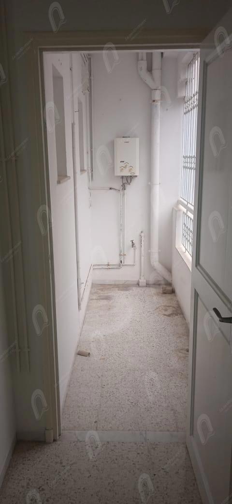 A louer appartement S+1 1er étage au bardo 2