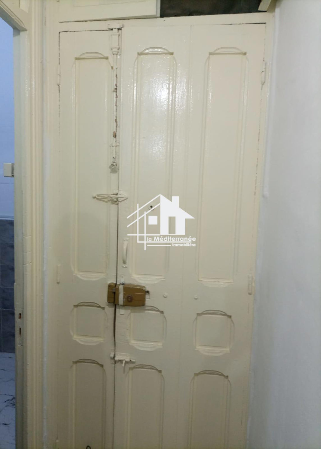 A louer appartement S+2 au passage