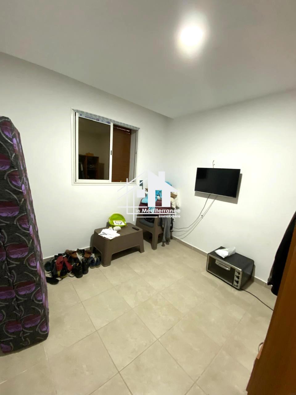 A louer appartement S+2 vide à khaznadar