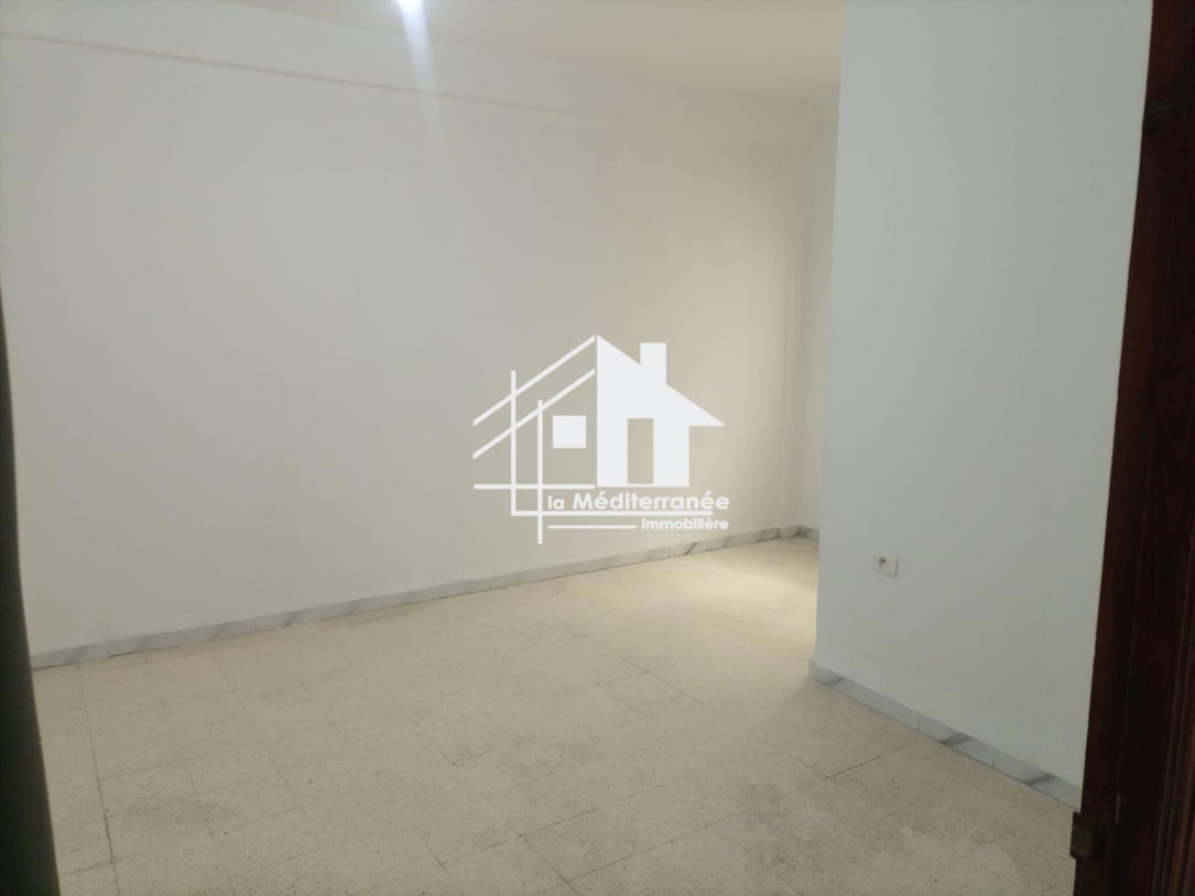 A louer bureau H+5 au centre ville, Tunis