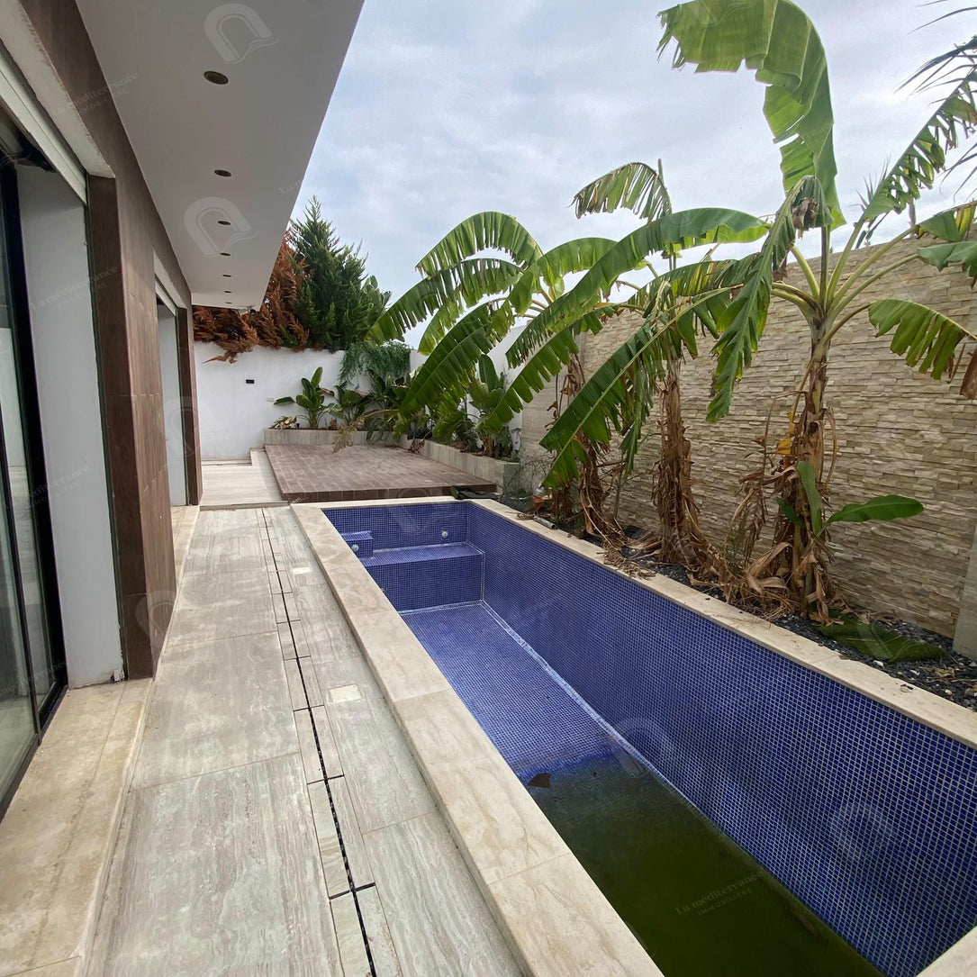 A louer villa s+2 à la soukra