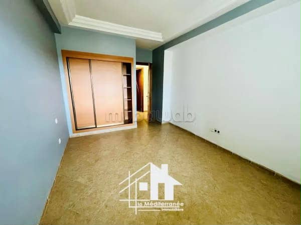 A vendre Appartement S+3 à Ennasr 2