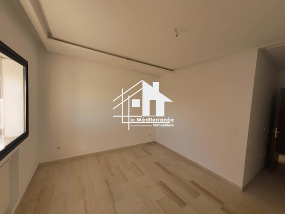 A vendre appartement S+3 HST à Manouba