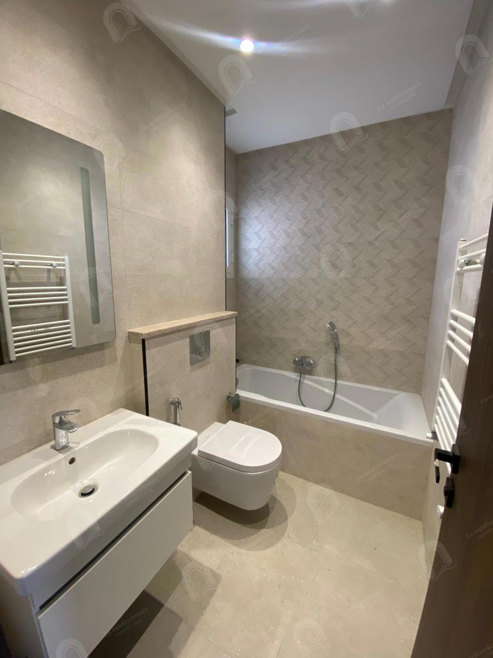 A vendre appartement s3 hst à Sahloul 4