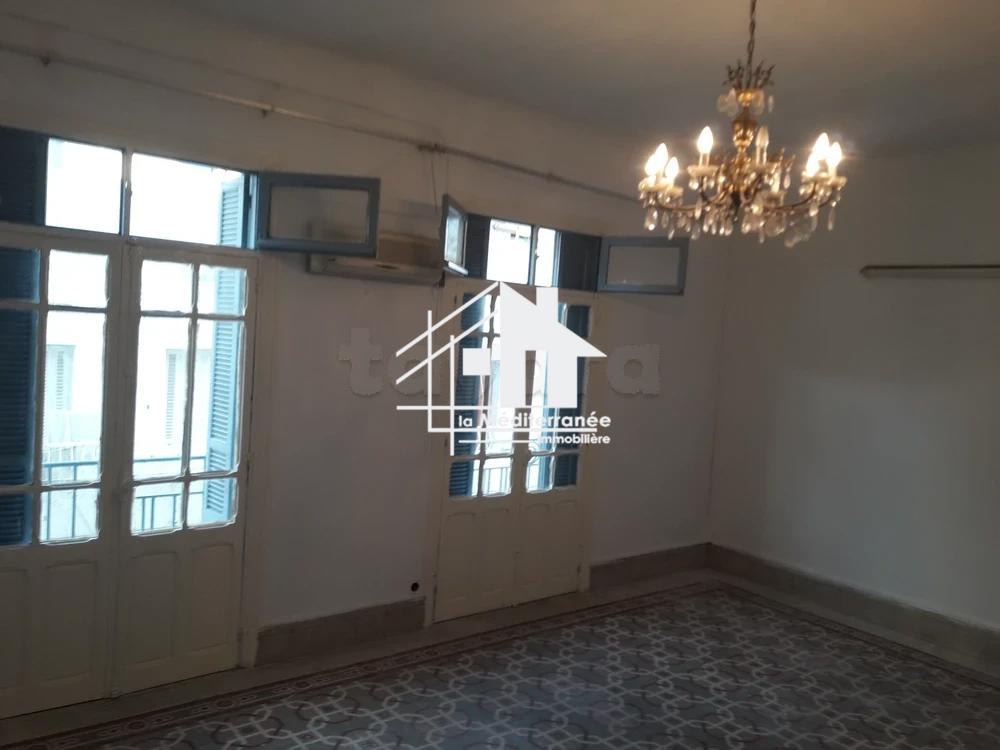 A louer  appartement S+2 au centre ville, tunis