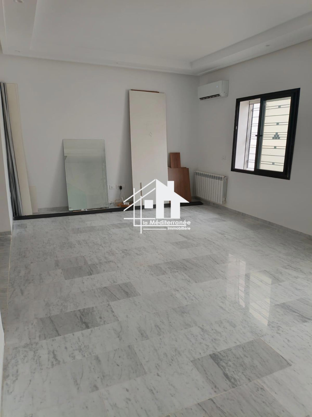 A vendre un triplex s+3 sidi Abdelaziz