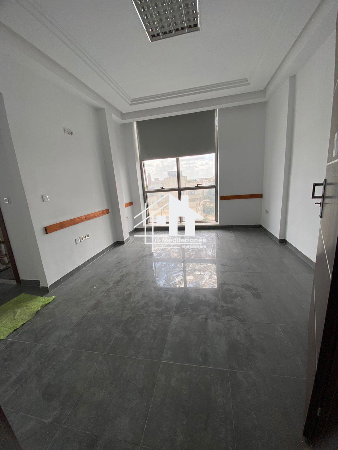 a louer bureau h+1 au bardo hbib bourgiba