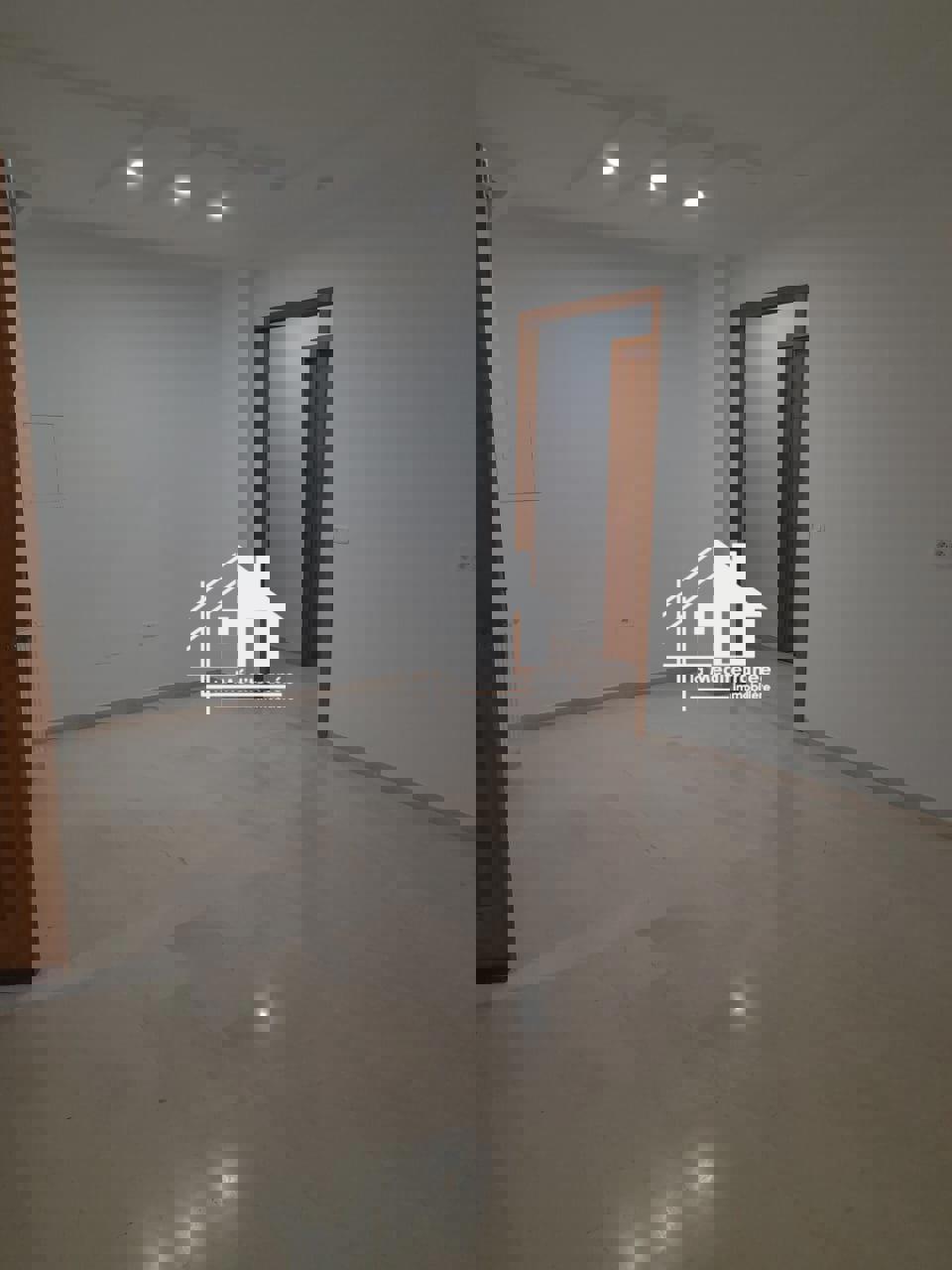 Appartement S+2 à Boumhel El Bassetine