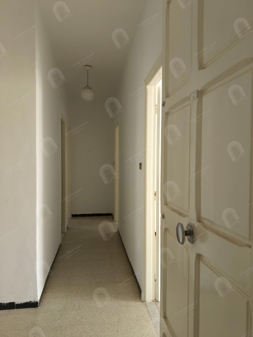 A louer un appartement S+2 au Rdc à manouba