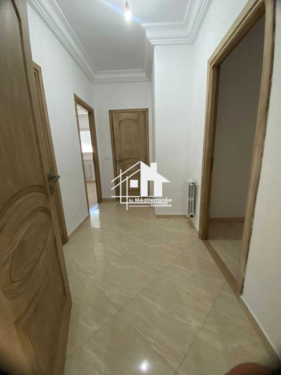 A louer étage de villa s+3 jamais habité à manouba