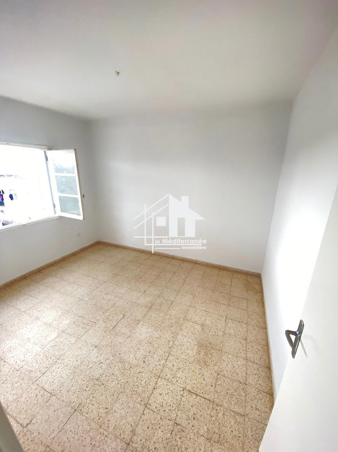 A vendre appartement S+2 à ksar said