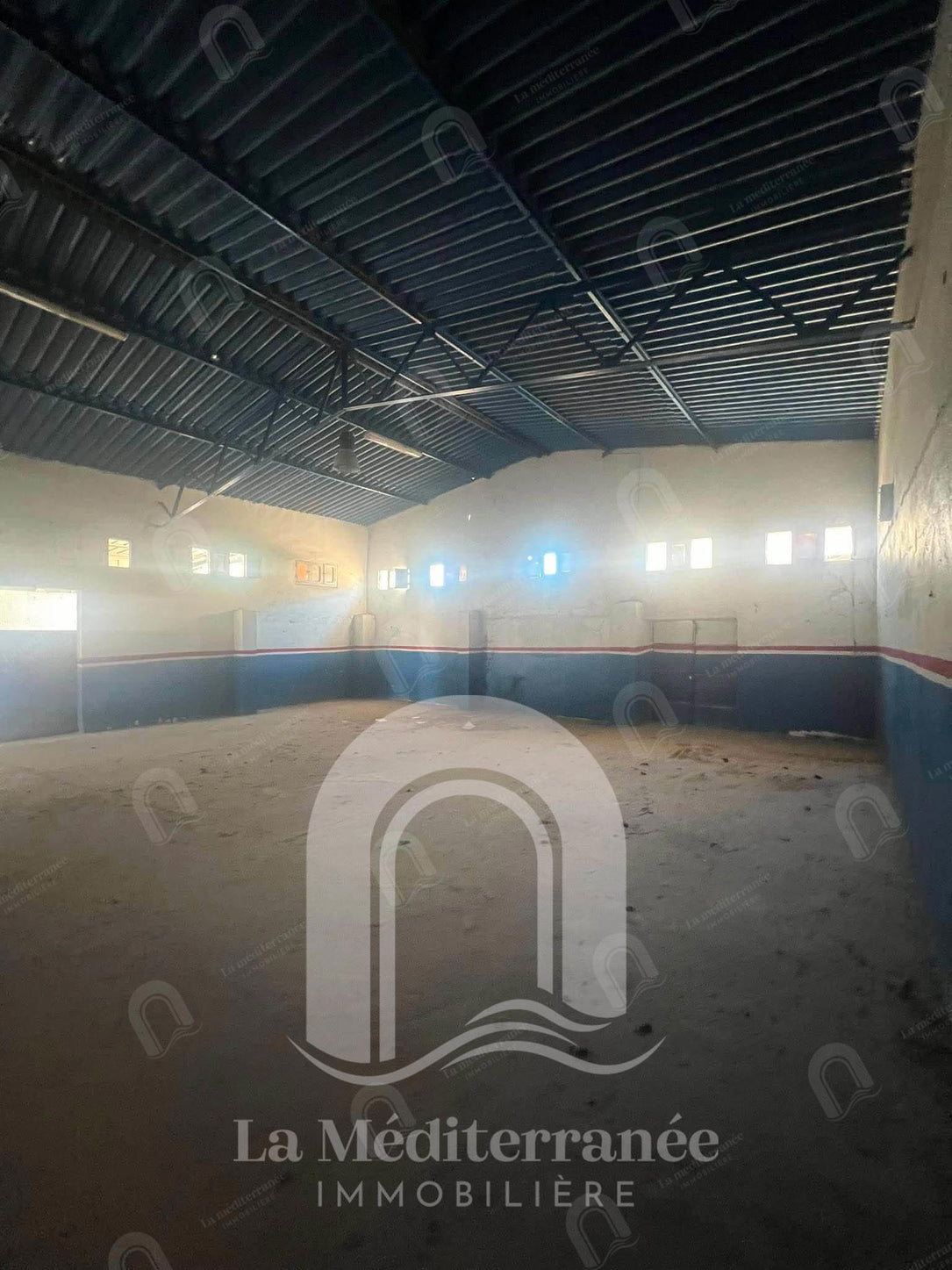Dépôt à Bir El Kassaa