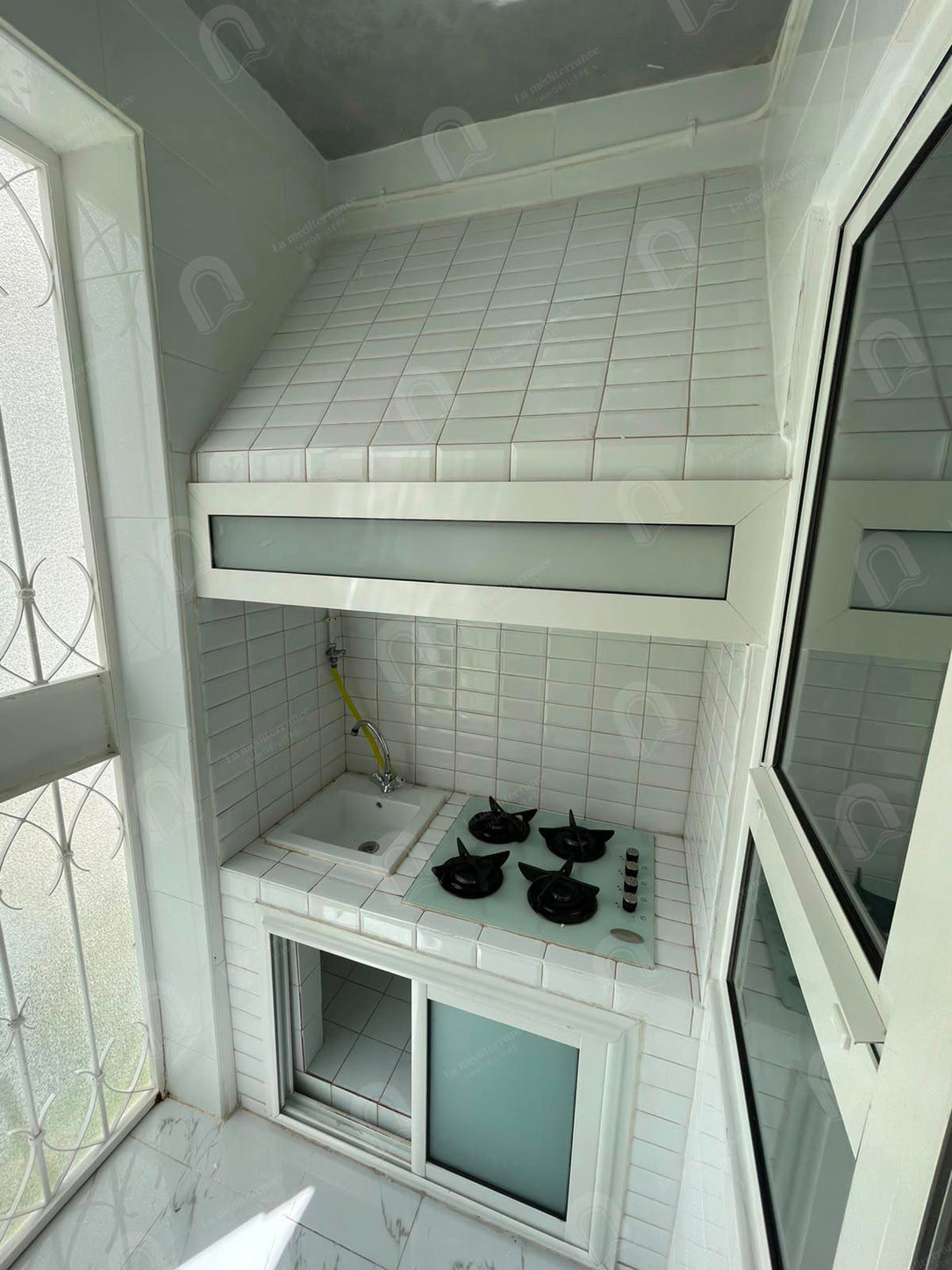 A vendre un appartement S+3 hst au bardo hedi chaker