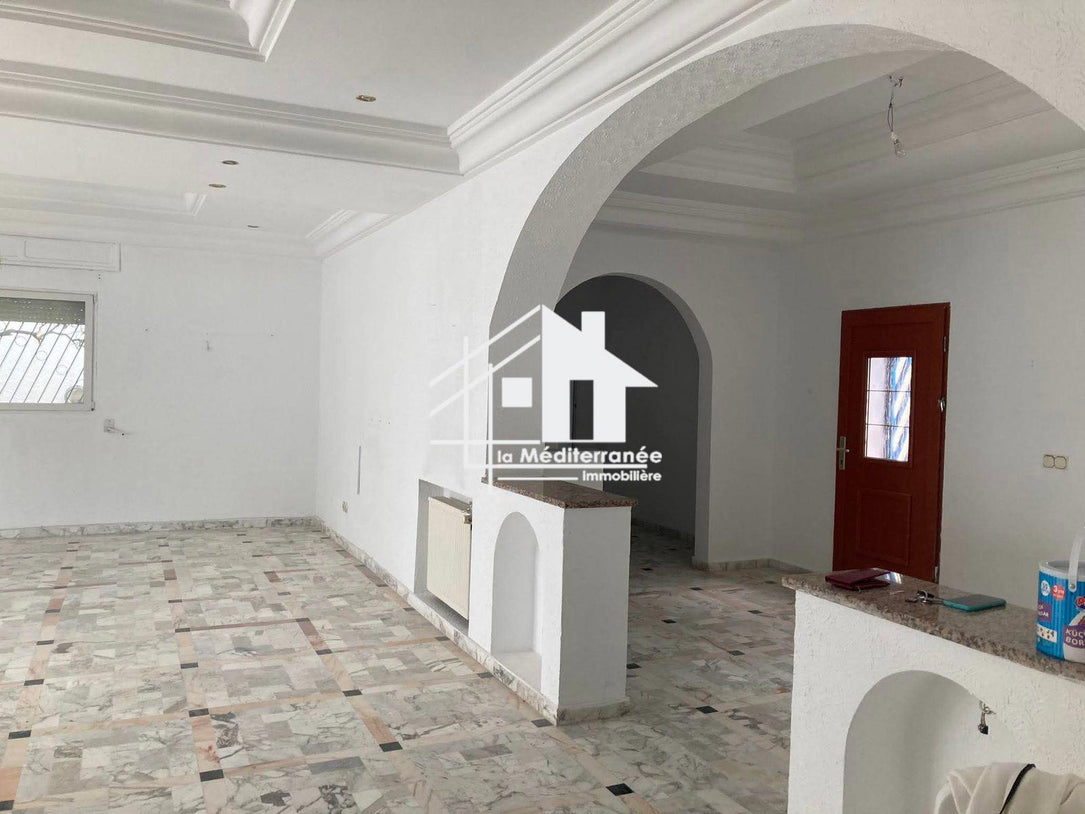 Appartement S+3 à la Marsa
