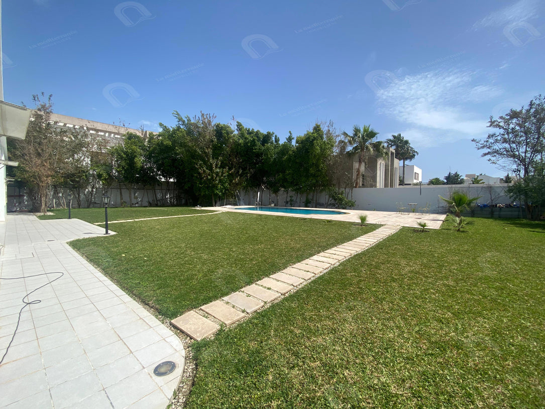 A vendre villa en s+5