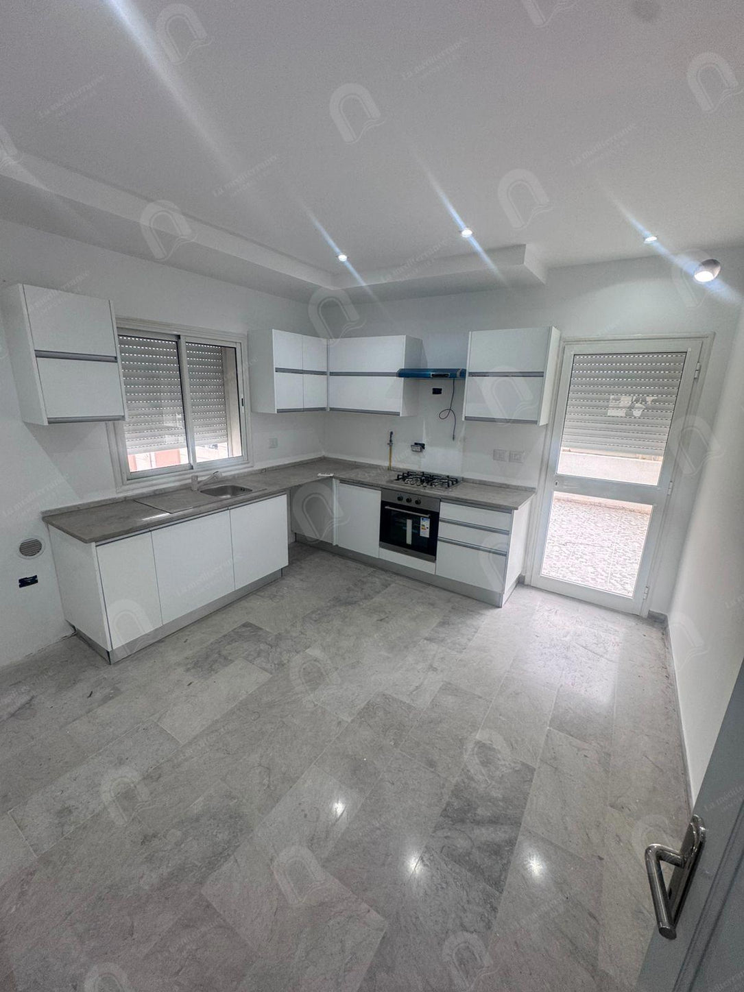 A louer appartement S+2 hst jamais habité au bardo