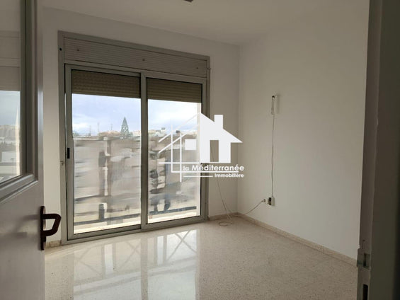 un bureau H2 au berges du lac 1