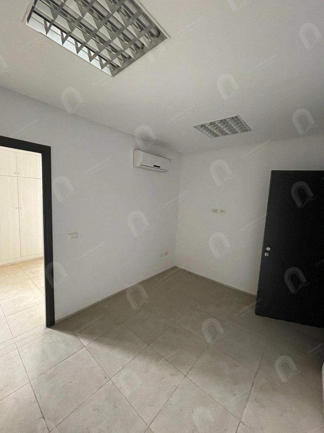 A vendre Bureau H+1 au bardo avenue hbib borguiba
