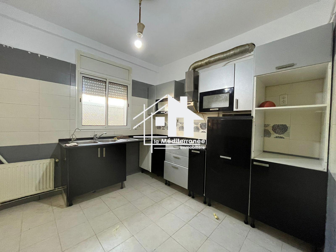 Appartement S+3 RDC à la Marsa
