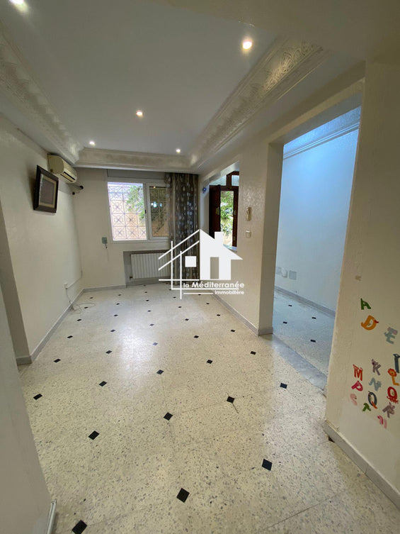 A louer étage de villa S+2 RDC