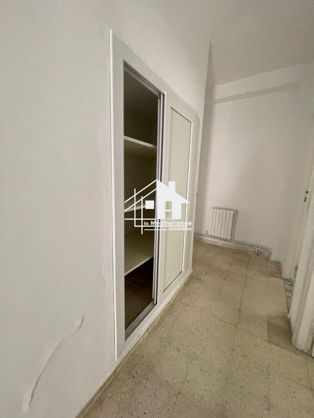A louer un étage de villa  s+3 à Menzah 9