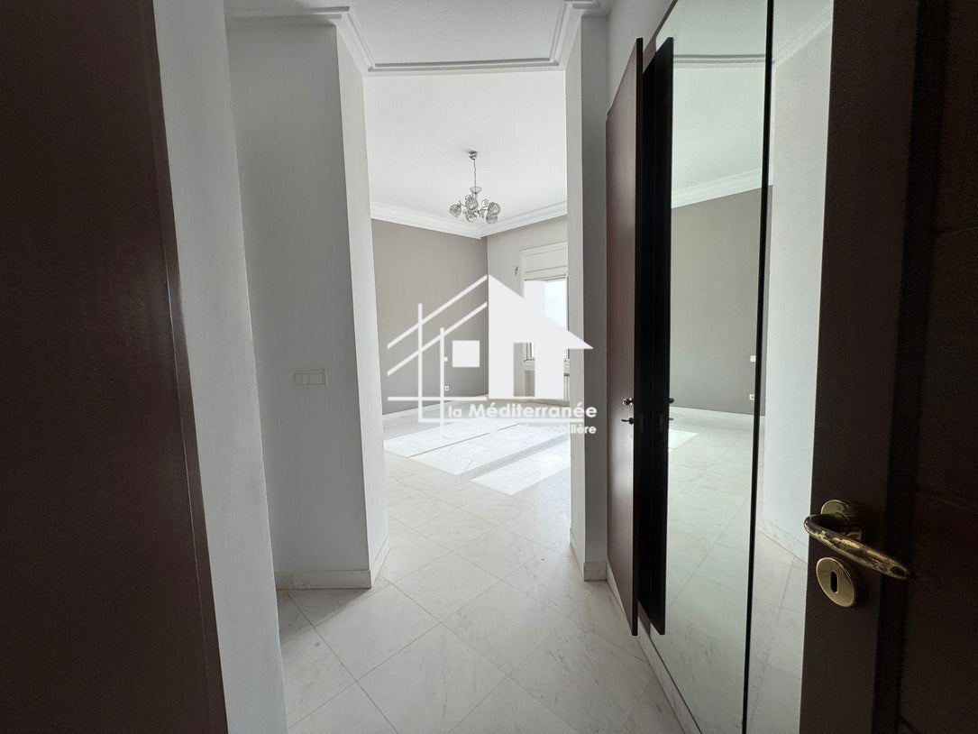 A louer un appartement au RDC