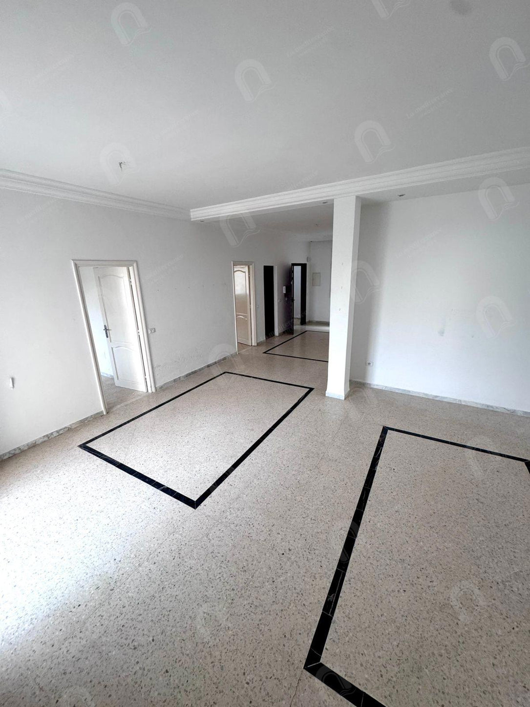 A louer un étage de villa S+3 indépendant au bardo