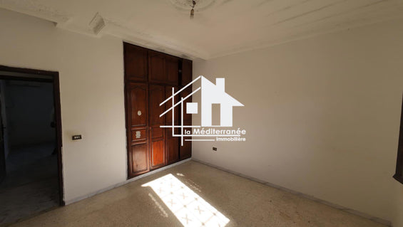 A louer étage de villa s+2 au bardo