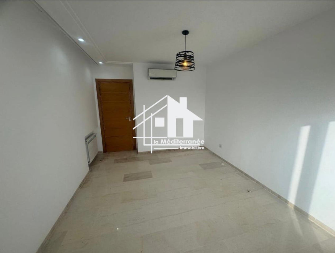 A louer un appartement S+1 à l'Aouina