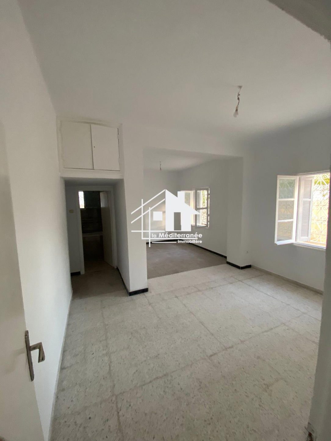 a louer rez de chaussée s+3 au bardo