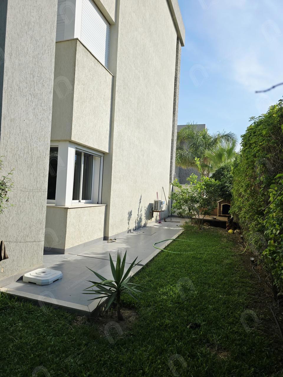 À vendre – Appartement S+3 avec jardin