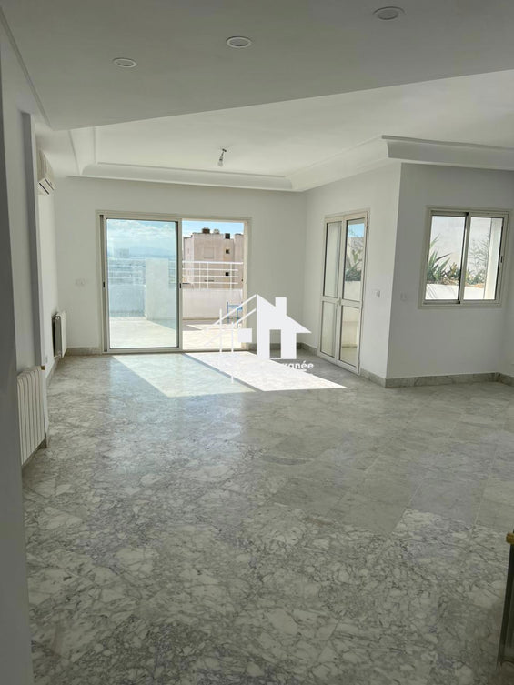 un appartement S+2 berges du lac 2