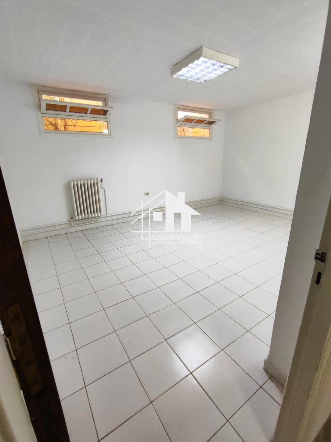 A louer local commercial de 160m2