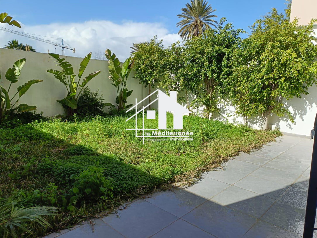 A louer S+1 avec jardin a la Soukra