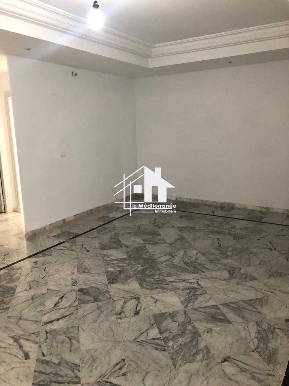A louer un appartement s+2 à jardin d'el menzah 2