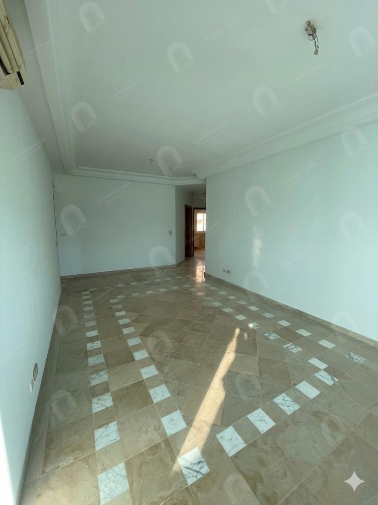 à louer un appartement s+2 à cité ennasr 1