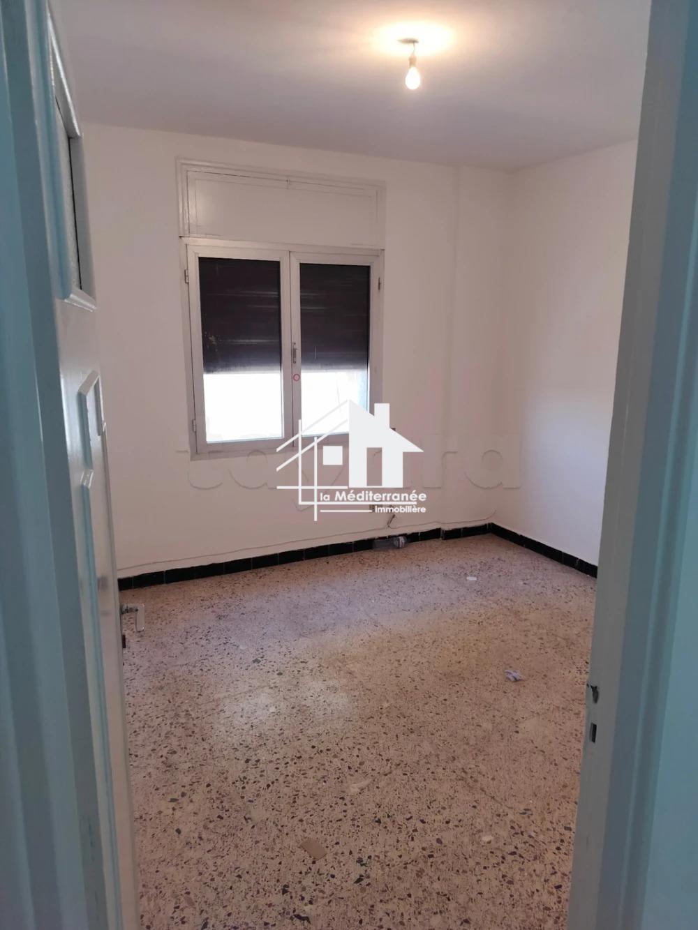 A vendre étage complet a centre ville