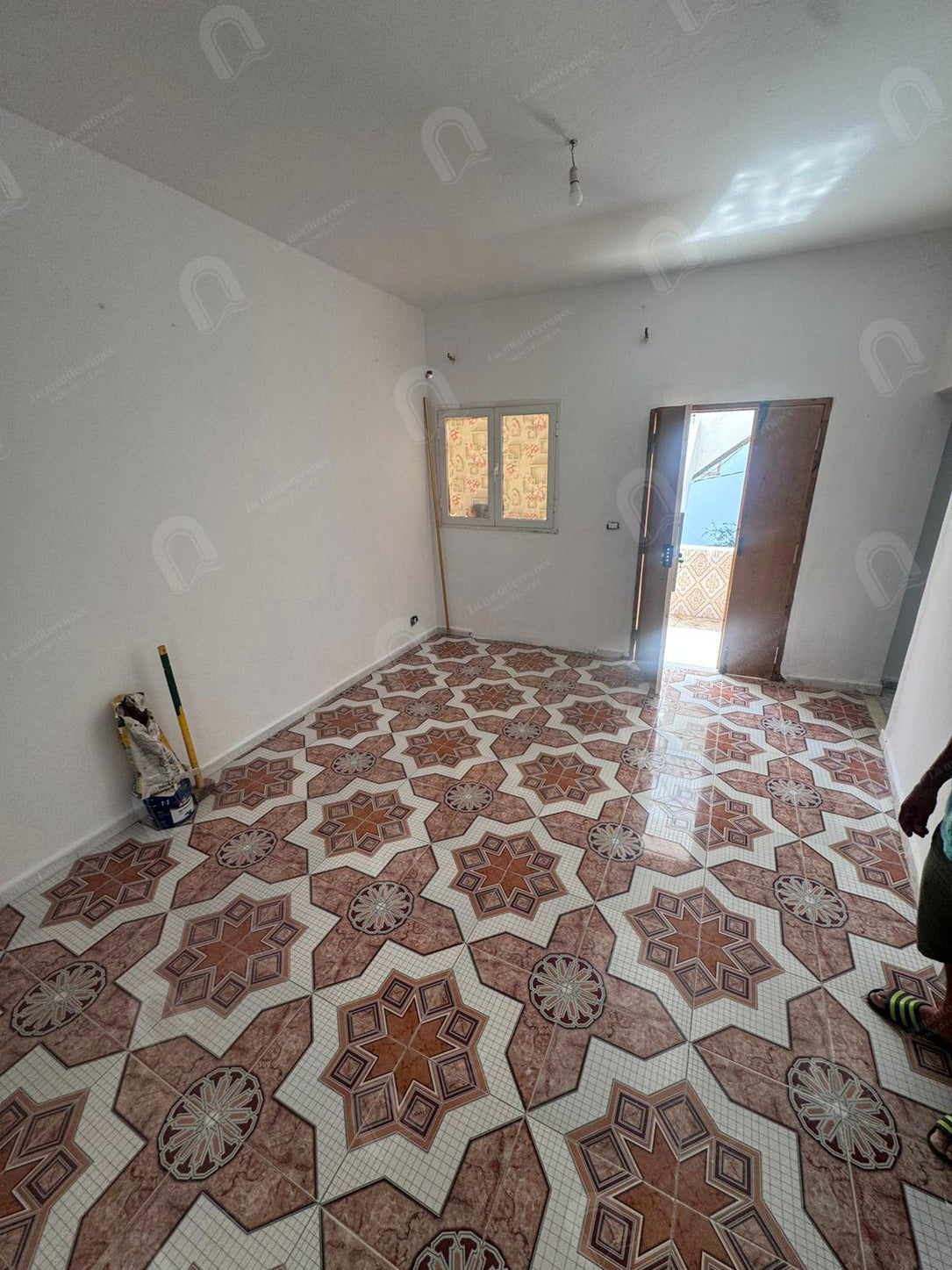 A louer un appartement S+2 au 1er étage