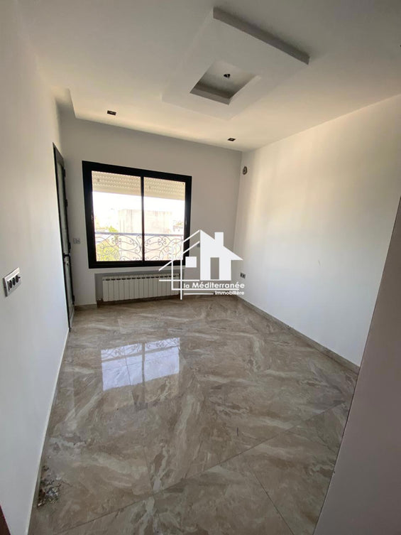 A louer appartement S+1 haut standing au bardo