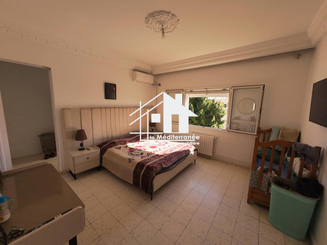 A louer étage de villa S+3  à Khaznadar