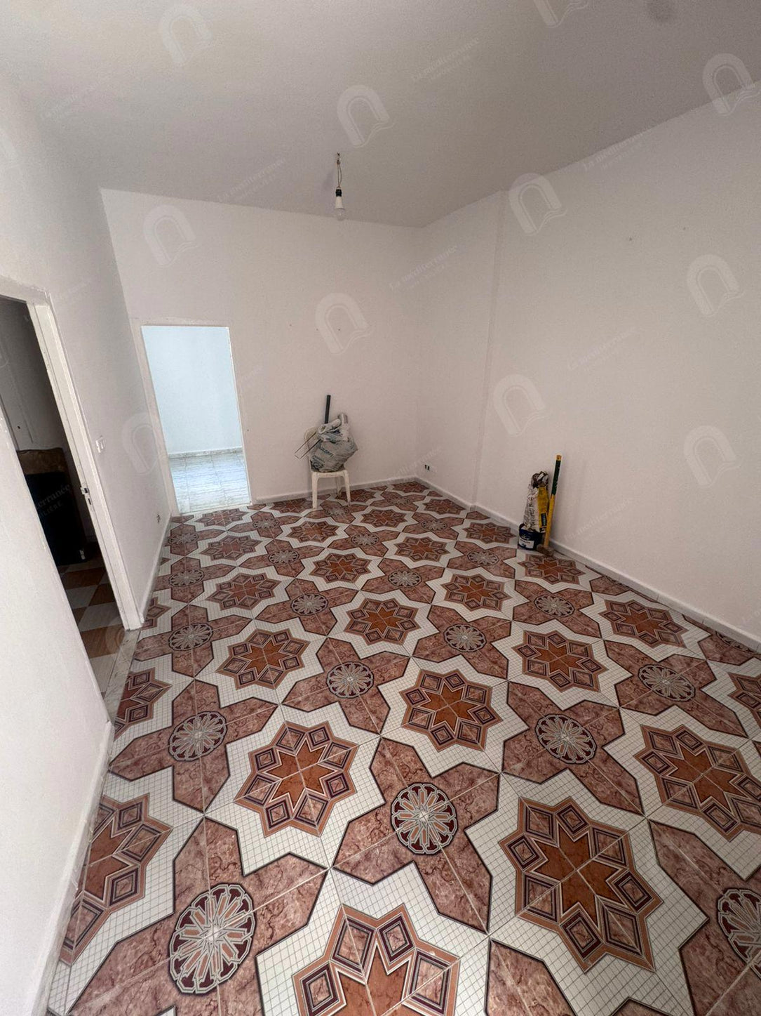 A louer un appartement S+2 au 1er étage