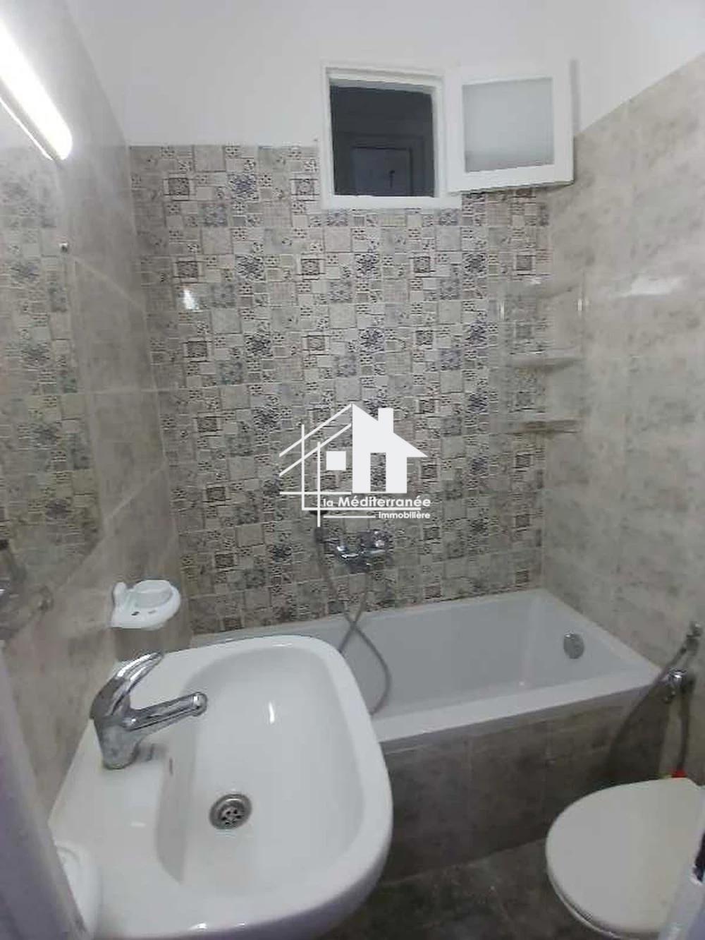 A louer appartement S+3 au centre ville