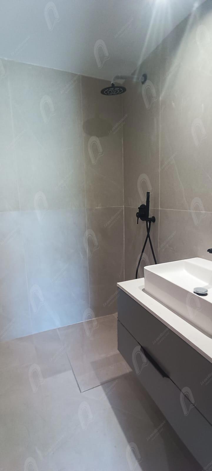 A vendre  Duplex s+2 avec jardin