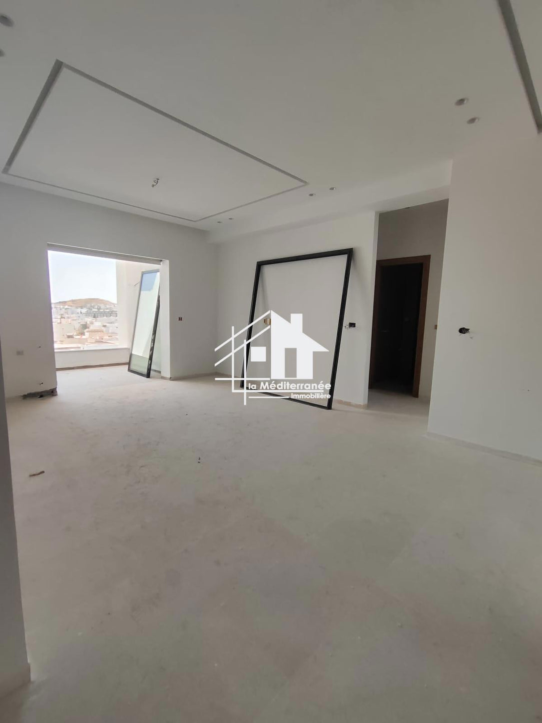 A vendre S+2 neuf a Cité Ghazela