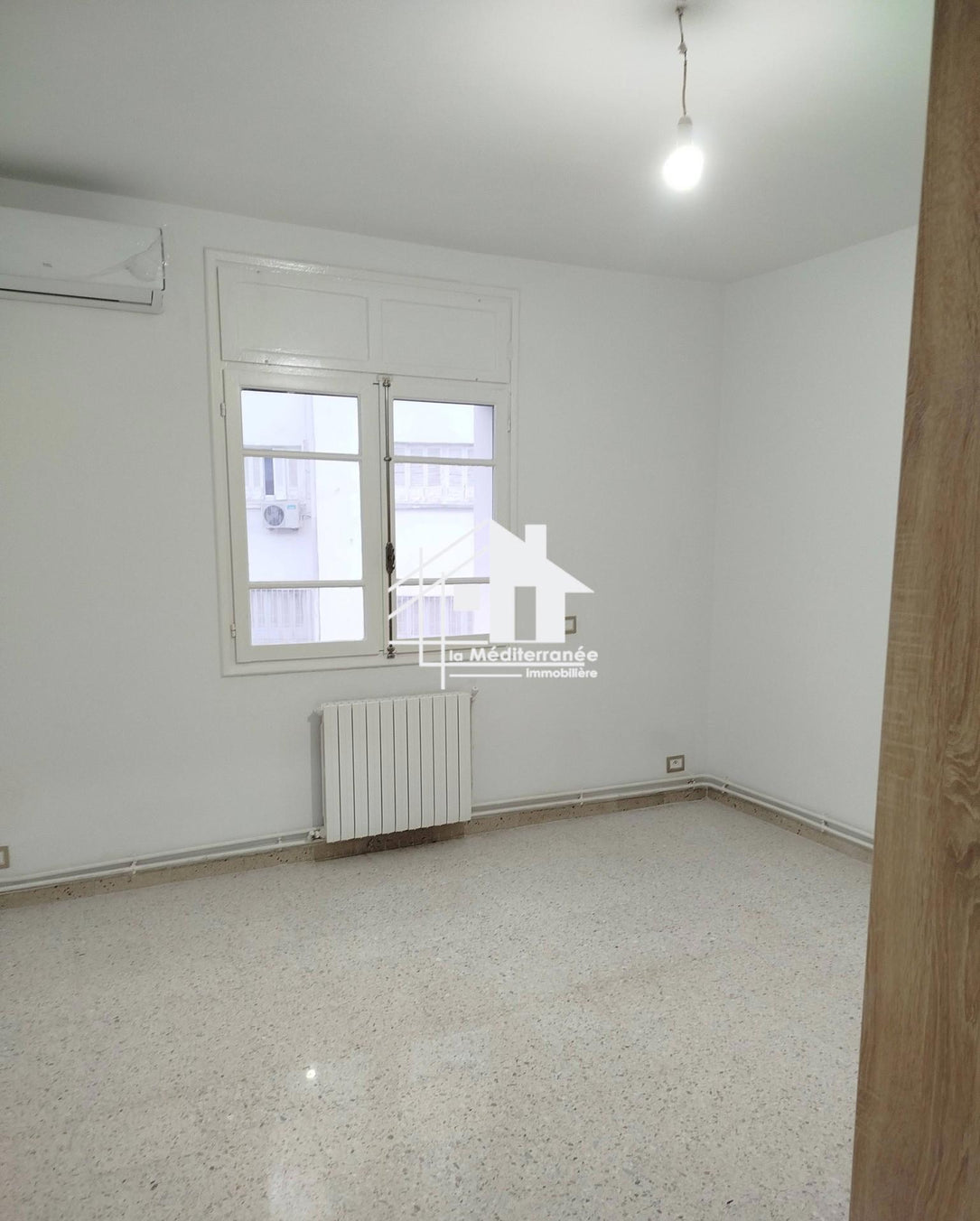 à vendre un appartement s+3 au Manar 2