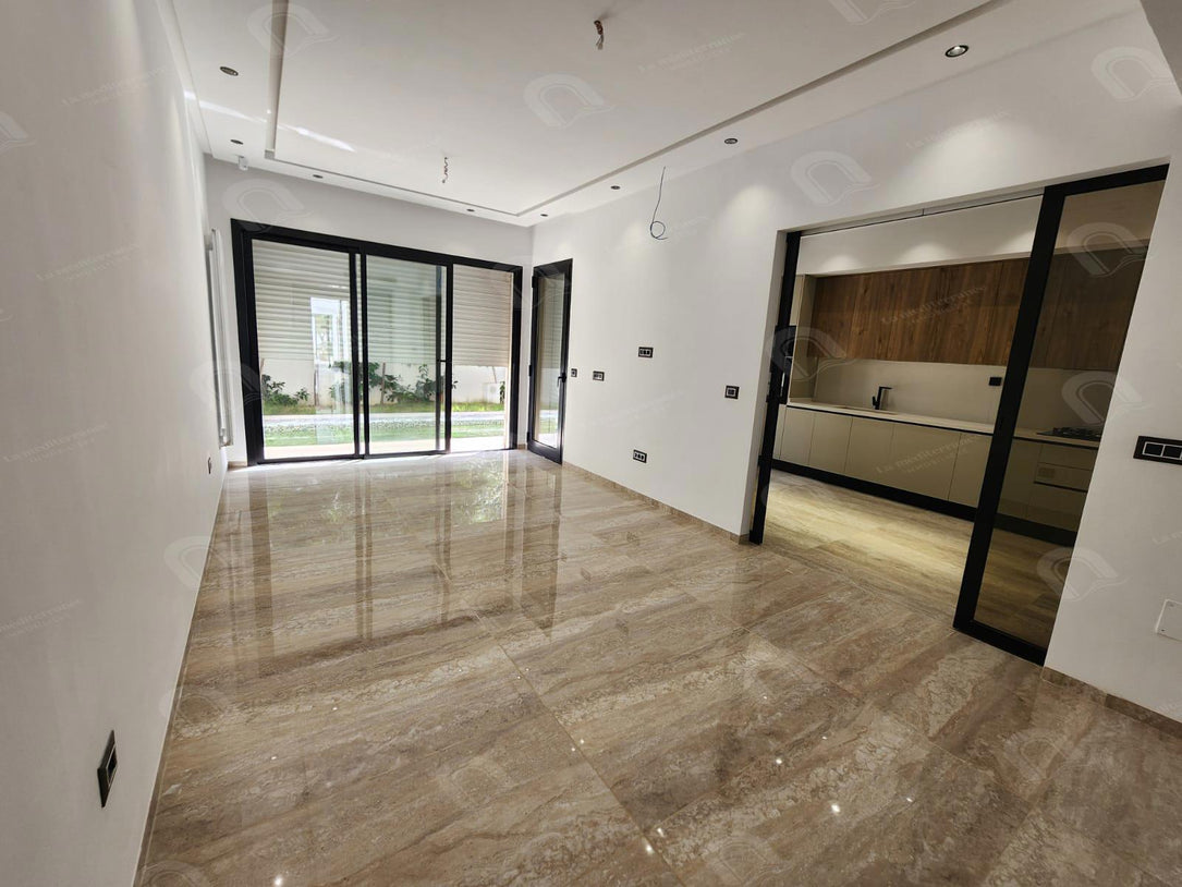 Villas d'exception avec piscine de trois niveaux en compound privé