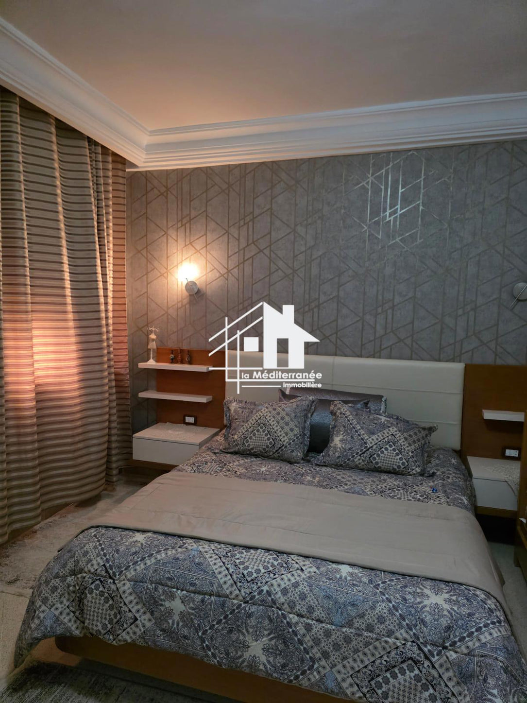 A vendre appartement S+3 à Cité El Waha à El Agba
