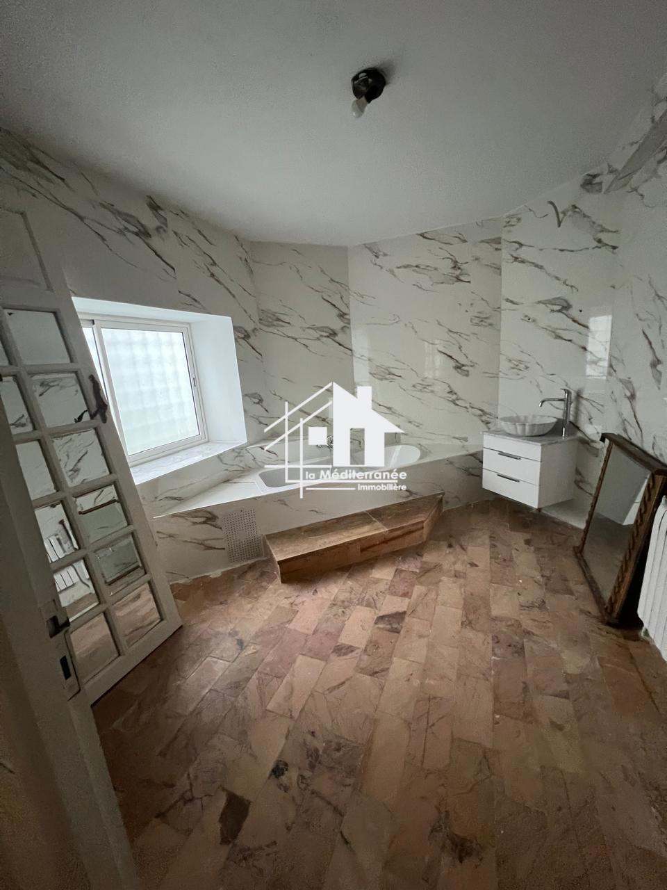 A louer Villa S6 avec piscine